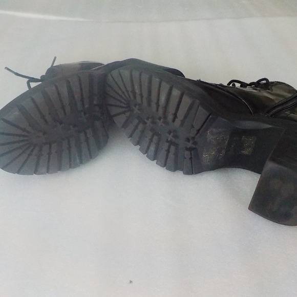 NEW Platform Black Block Heel Boot NWOT - Picture 6 of 9